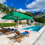 Falcon Rook Villa *