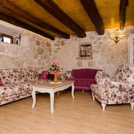 Falcon Rook Villa *