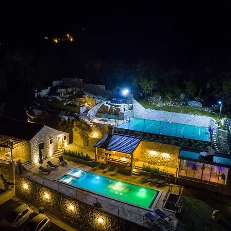 Falcon Rook Villa