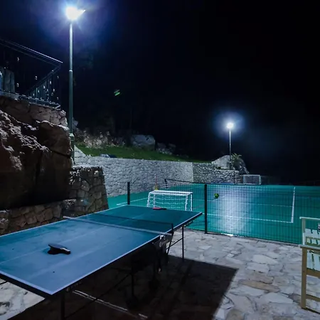 Falcon Rook Villa