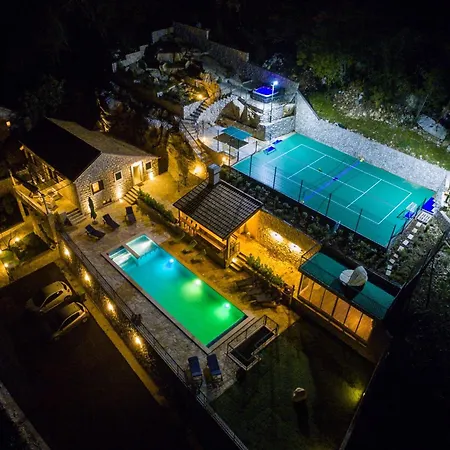 Falcon Rook Villa Gruda