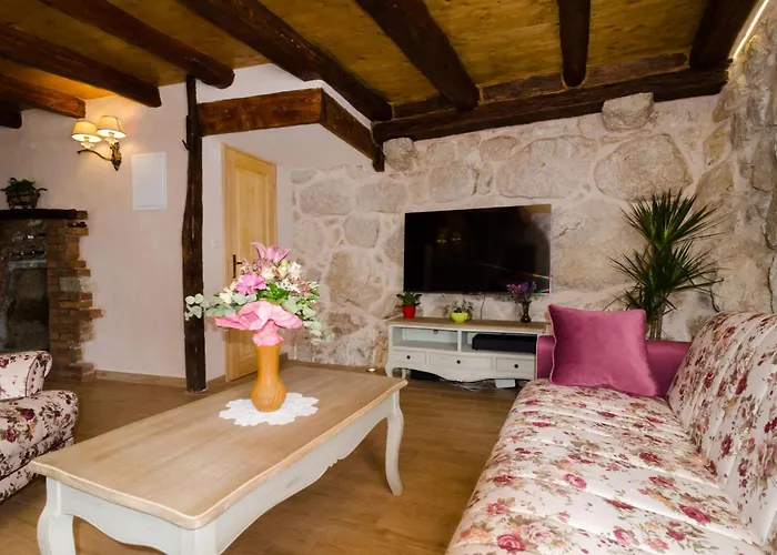 Villa Falcon Rook Gruda